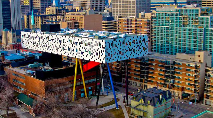 مرکز طراحی شارپ، کانادا عجیب ترین ساختمان